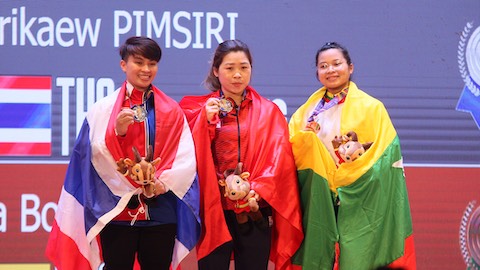 Cô gái dân tộc Giáy giành HCV SEA Games quý giá cho cử tạ Việt Nam